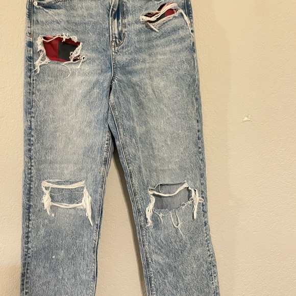 American Eagle. High Rise 
Jeans size 10 - Picture 2 of 9